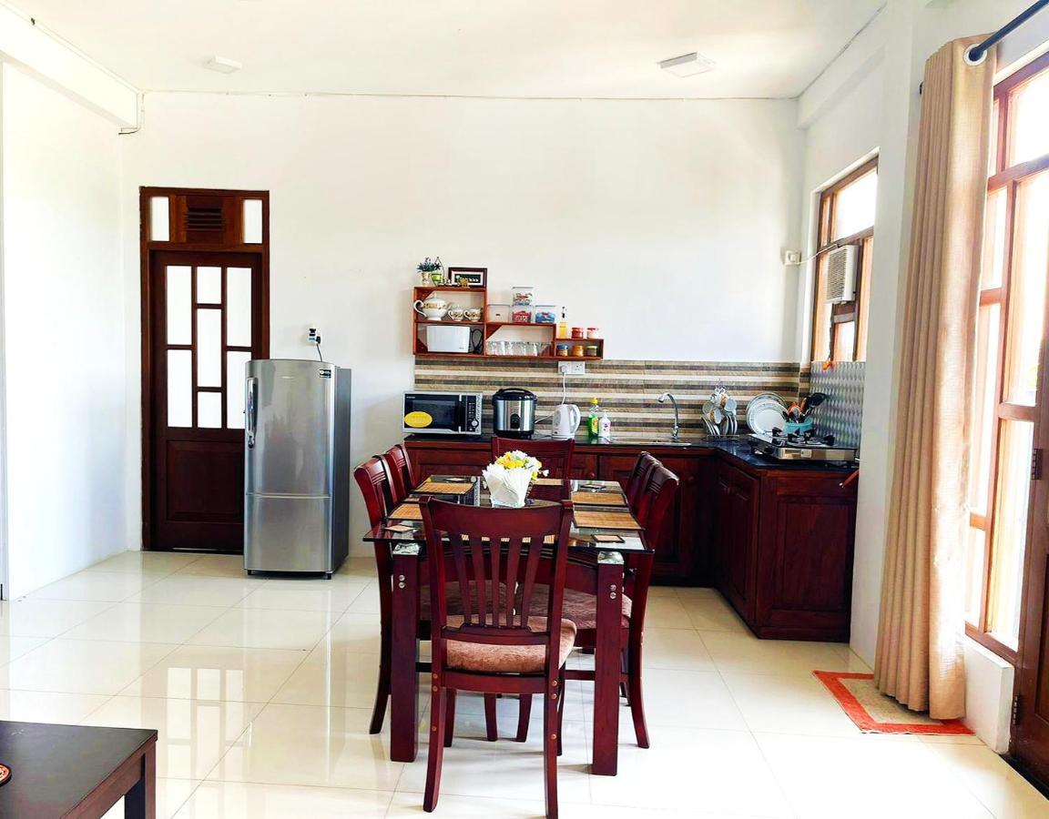 Saru Holiday Apartment - Up To 6 Guests Kandy Luaran gambar